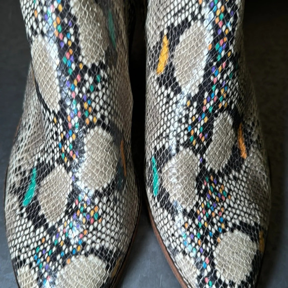 Madewell Myles Ankle Leather Boot Stamped Rainbow Snake Women’s size 8.5 - Picture 12 of 14